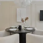 Апартаменты Luxurious 13th Floor Beige In With Furnished Balcony By Renters Prestige Вроцлав