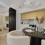 Luxurious 13th Floor Beige In With Furnished Balcony By Renters Prestige Апартаменты