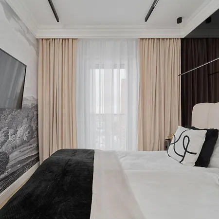 Luxurious 13th Floor Beige In With Furnished Balcony By Renters Prestige Apartmán